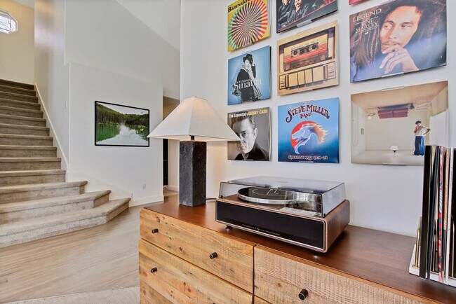 Building Photo - 14498 W Sedona Dr