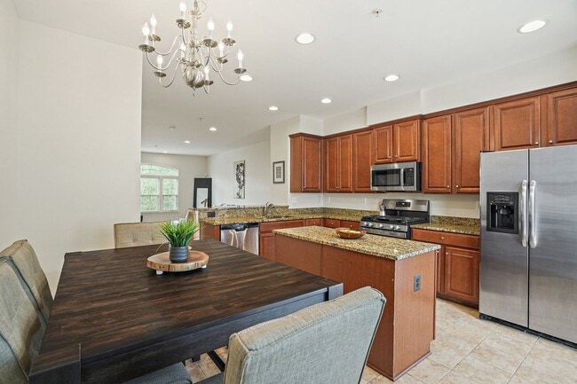 Building Photo - Amazing Opportunity in The Villages at Dak...