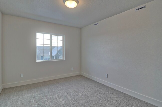Building Photo - 5397 S Perlite Ave