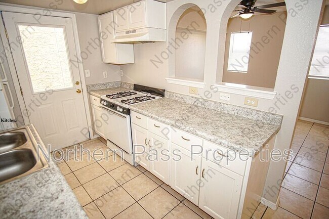 Building Photo - 11026 Splendor Ct