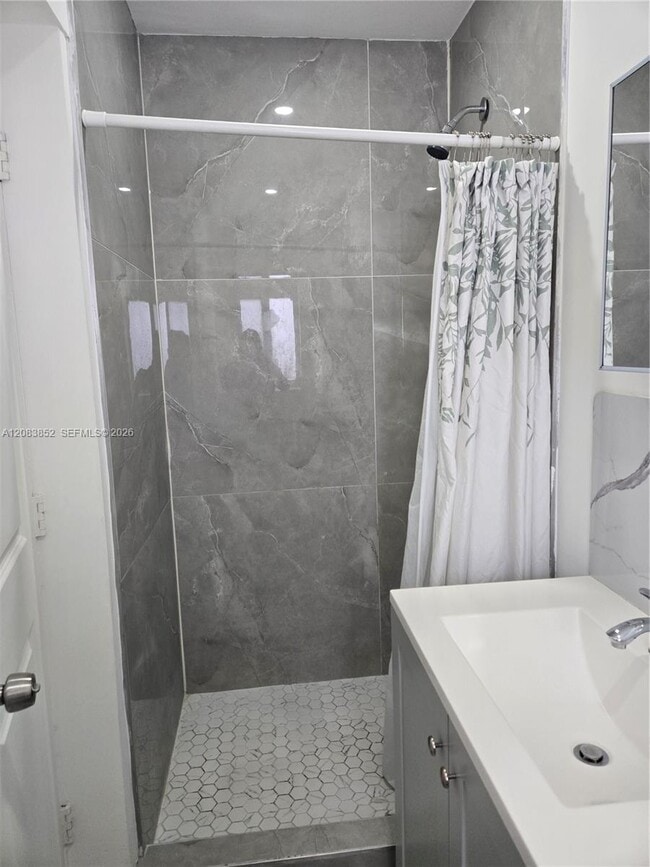 Building Photo - 3190 SW 123rd Ct