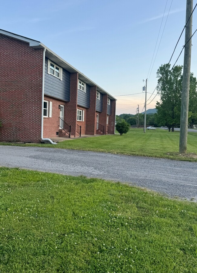 Primary Photo - View Point Realty