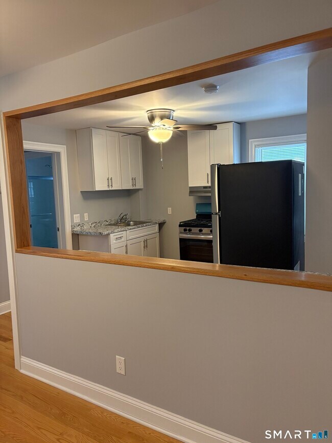 Building Photo - 45 Mead Ave