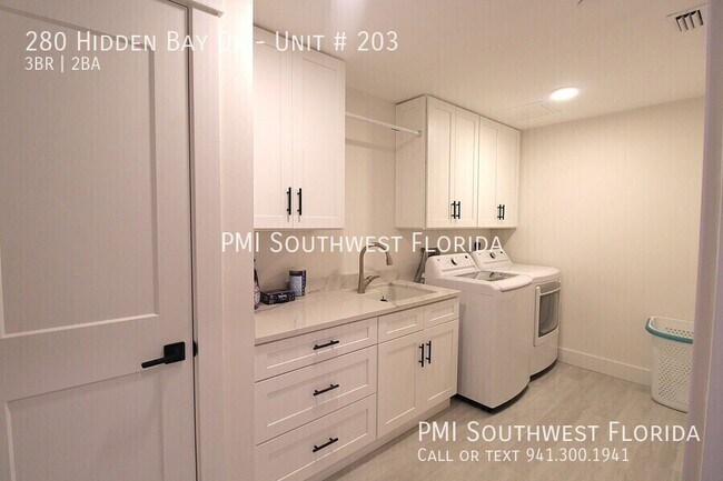 Building Photo - 280 Hidden Bay Dr