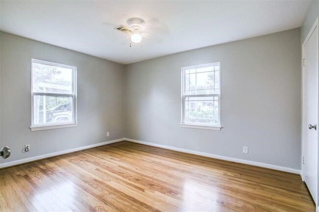 Building Photo - 8206 Montridge Dr