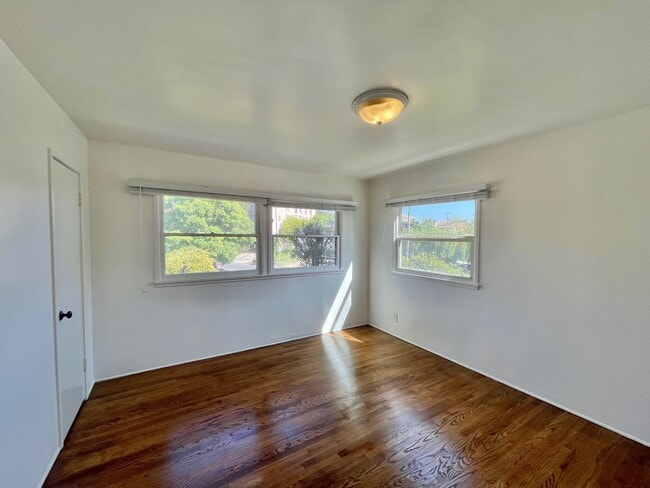Building Photo - Charming West LA Home!
