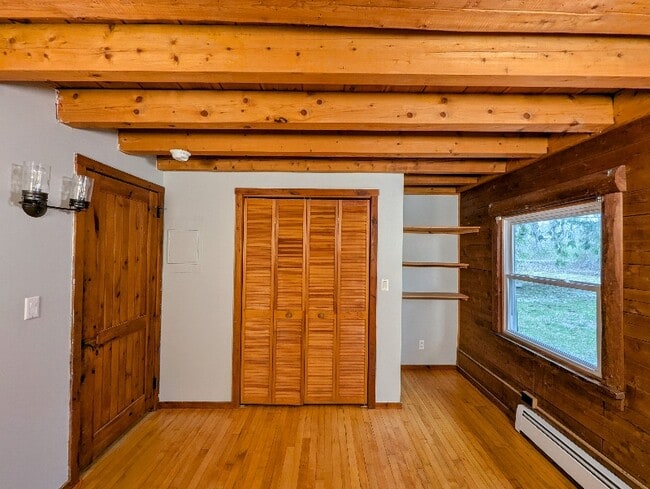 Building Photo - 384 Goose Ln