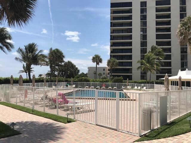 Building Photo - 500 Ocean Dr