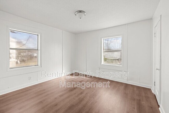 Building Photo - 5320 Ter Q