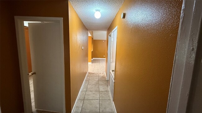 Building Photo - 12107 Tambourine Dr