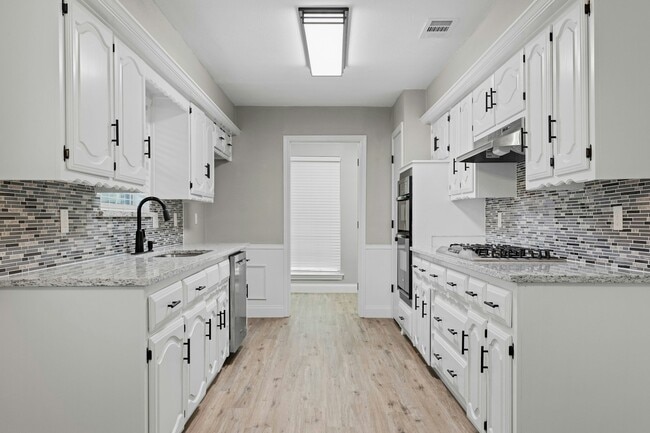 Building Photo - 1206 Mayapple Dr