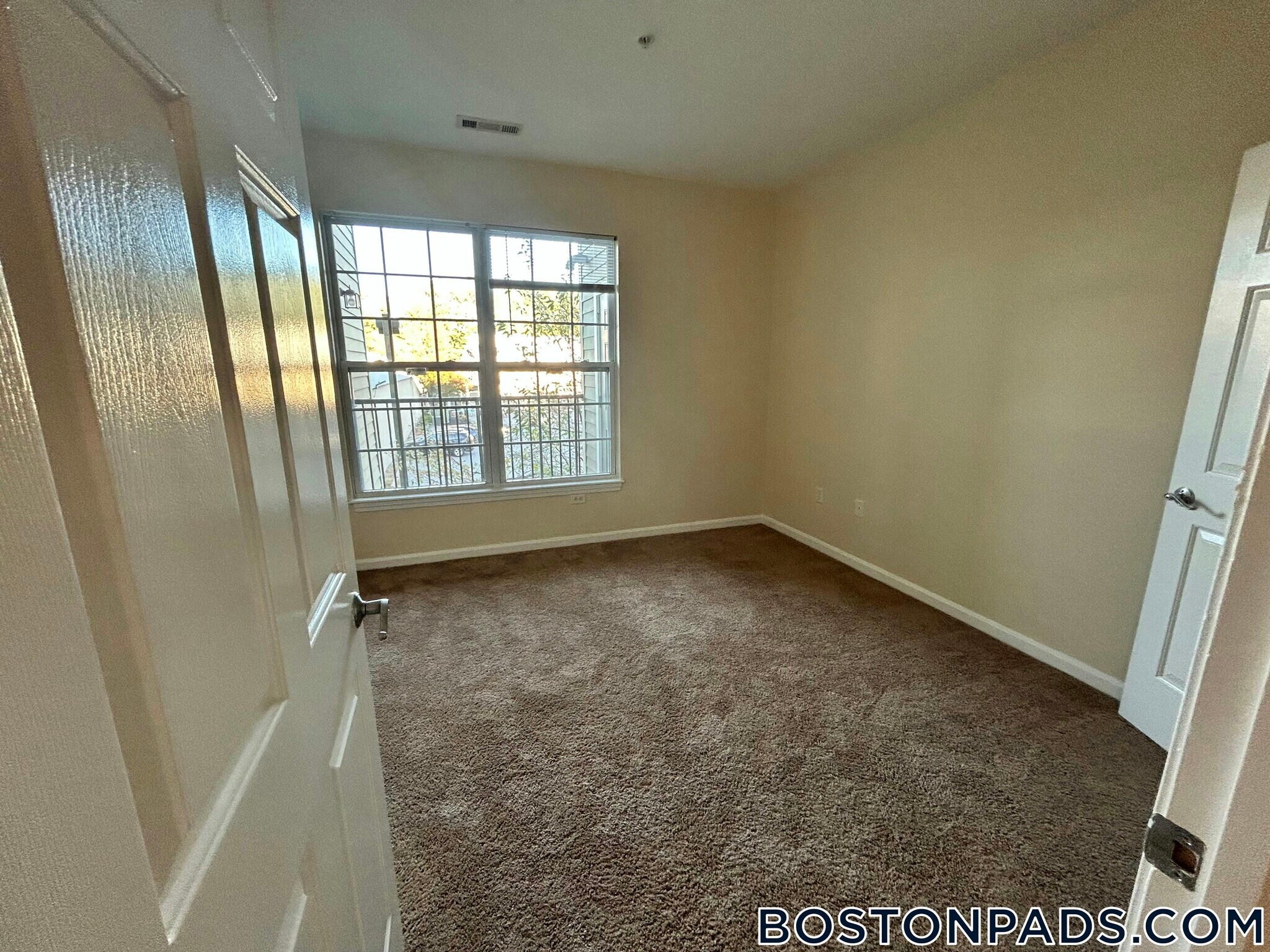 Building Photo - 311 Lowell St