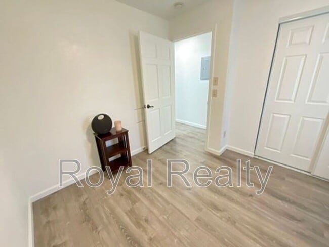 Building Photo - 92-1189 Palahia St M105