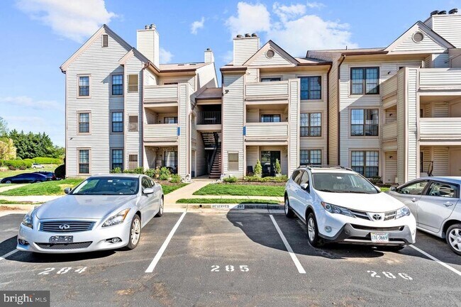Building Photo - 6941 Mary Caroline Cir