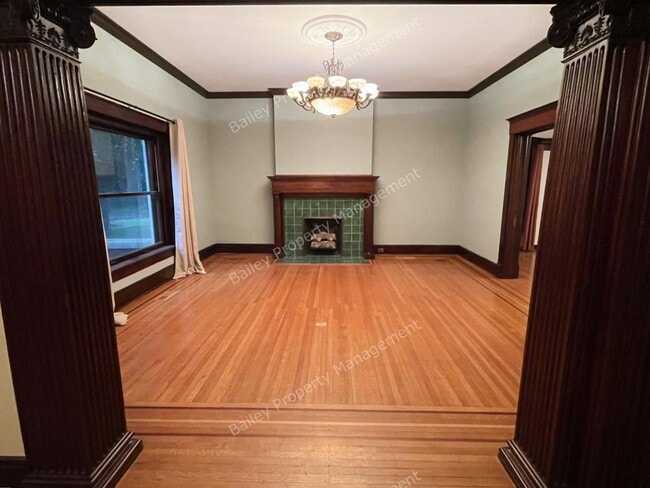 Building Photo - 1458 Cherokee Rd