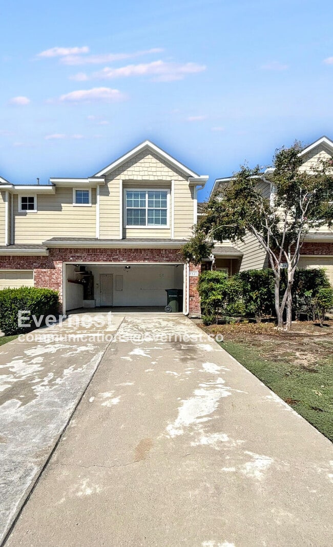 Primary Photo - 8521 Brunswick Dr