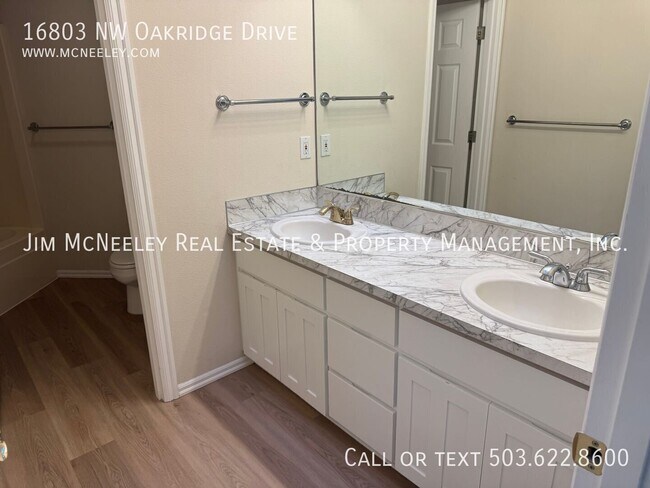 Building Photo - 16803 NW Oakridge Dr