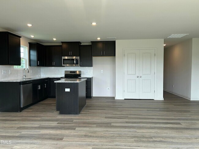 Building Photo - 114 Johnson Rdg Wy