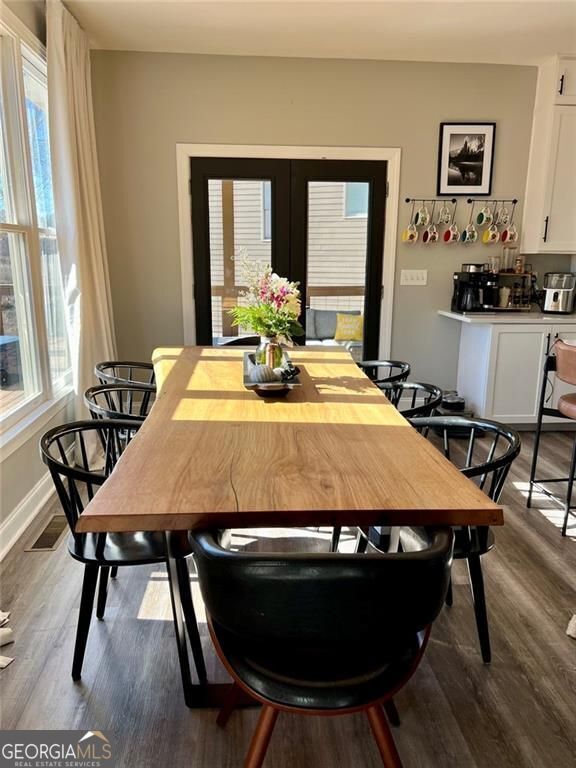 Building Photo - 203 Baywood Ln