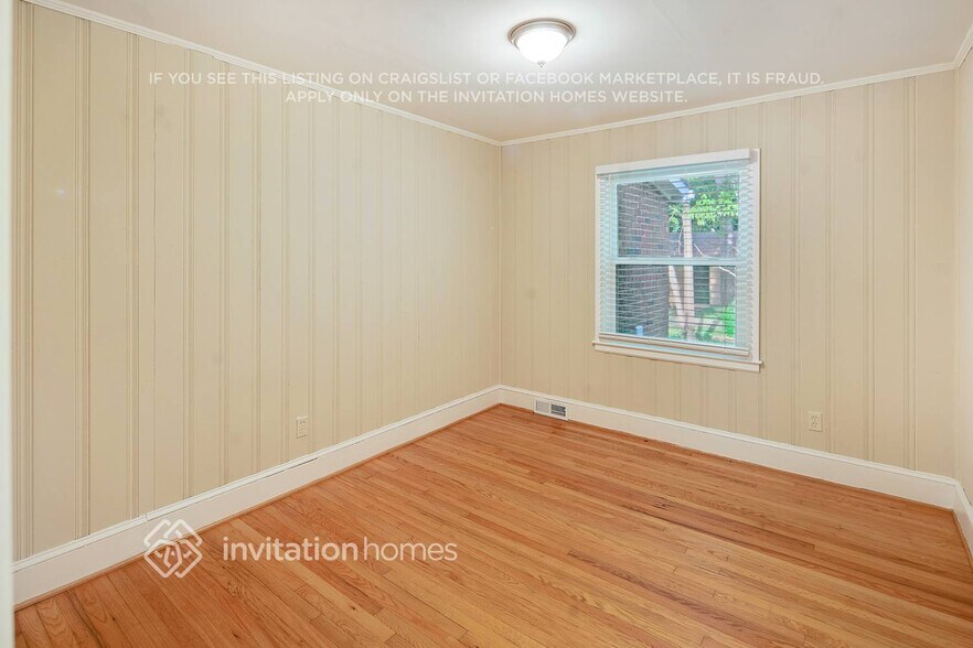 Building Photo - 2312 Markham Ct