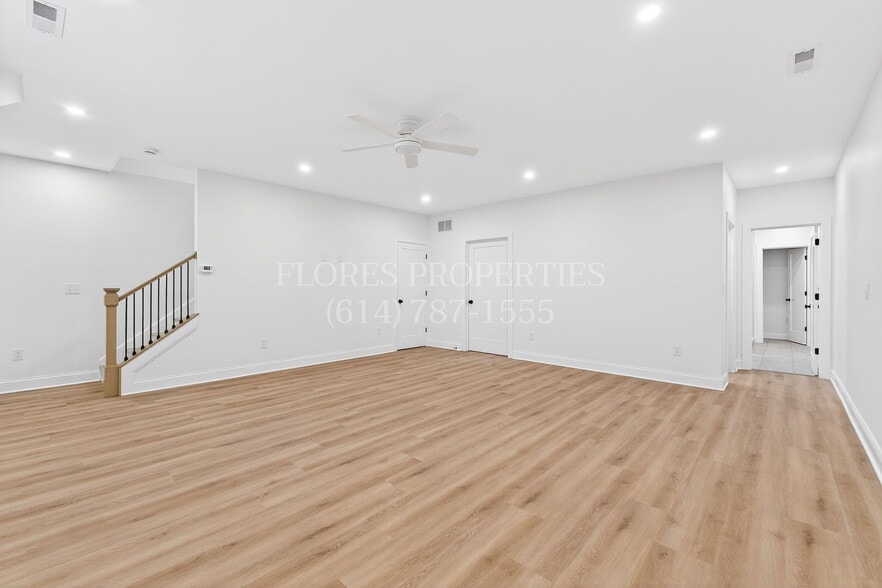 Building Photo - 696 S 22nd St