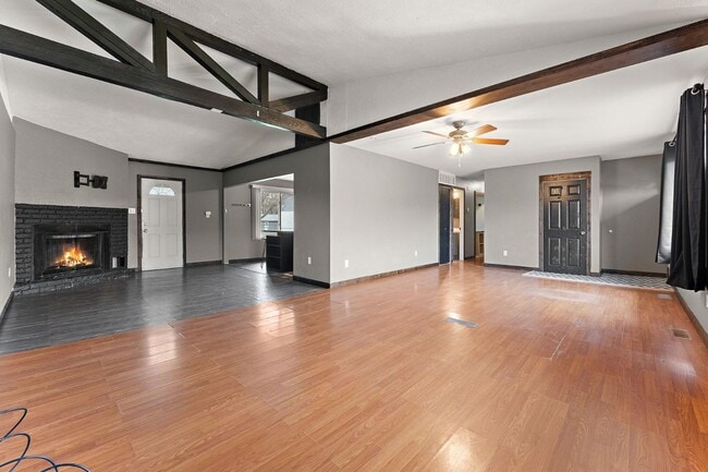 Building Photo - 767-1 Heritage Rd