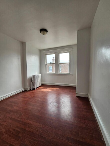 Building Photo - 1086 Alcott St