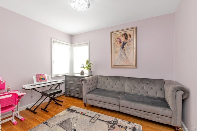 Building Photo - 1815 Schermerhorn St