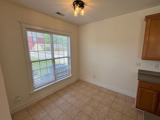 Building Photo - 13743 Carleen Way Dr