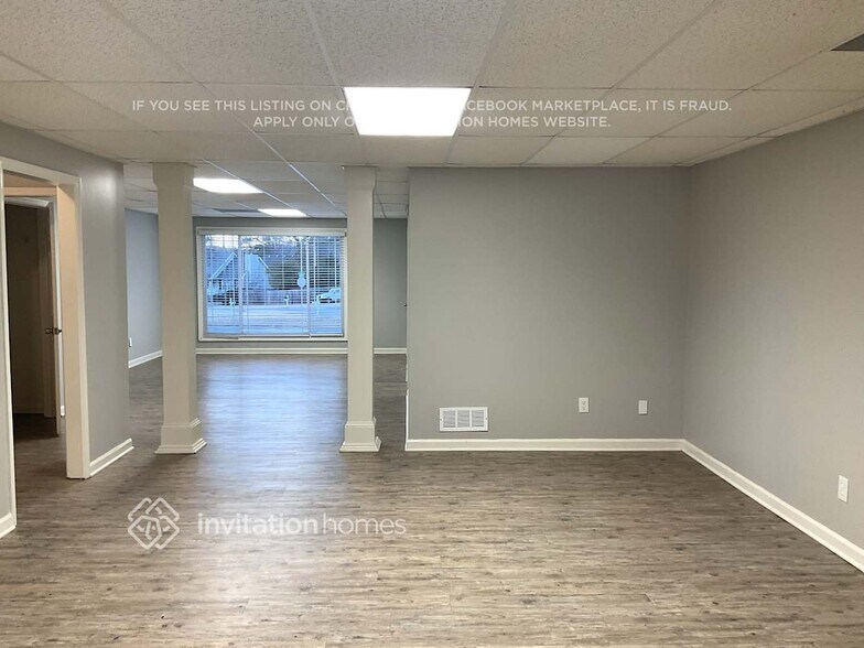 Building Photo - 2018 Spicers Ln