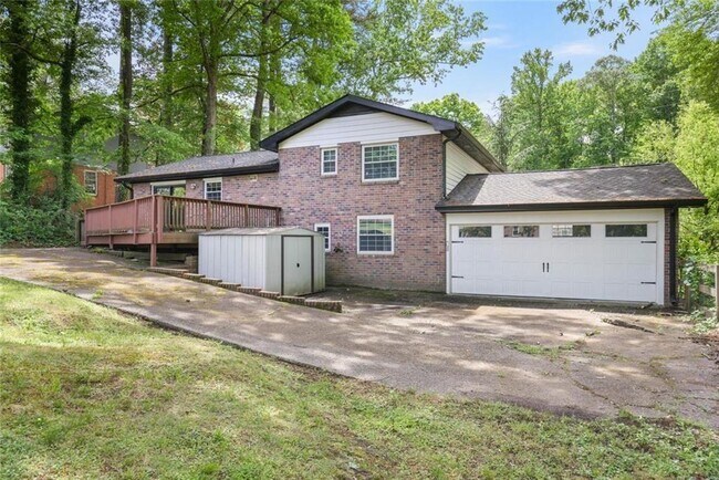 Building Photo - 2903 Old Sewell Rd