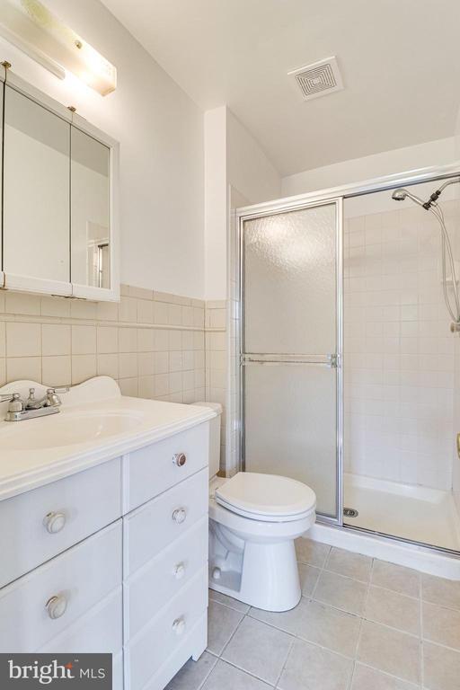 Building Photo - 9911 Whitewater Dr