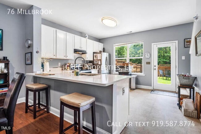 Building Photo - 76 Millbrook-