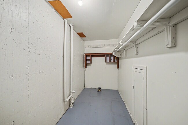 Building Photo - 811 Nyssa Dr