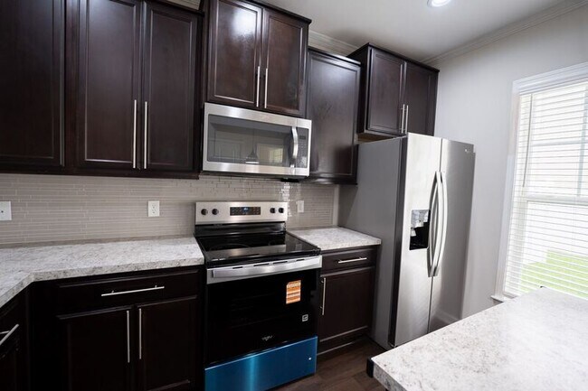 Building Photo - 92 Reese Way