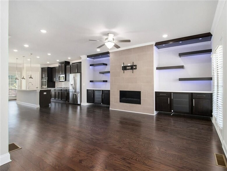 Building Photo - 5378 Terrace Bend Pl