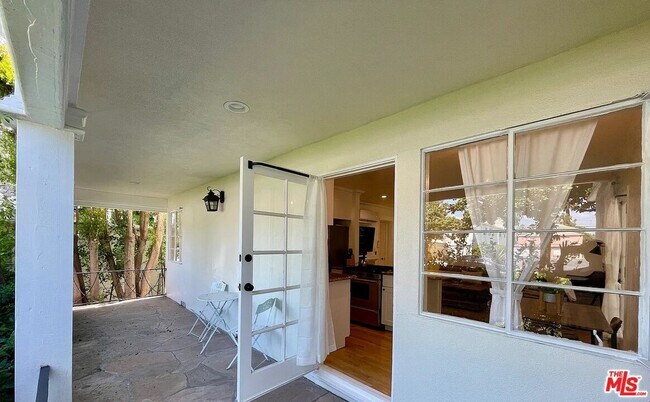 Building Photo - 1212 10th St