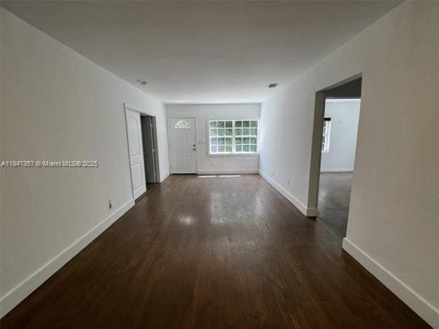 Building Photo - 2450 SW 19th Ave