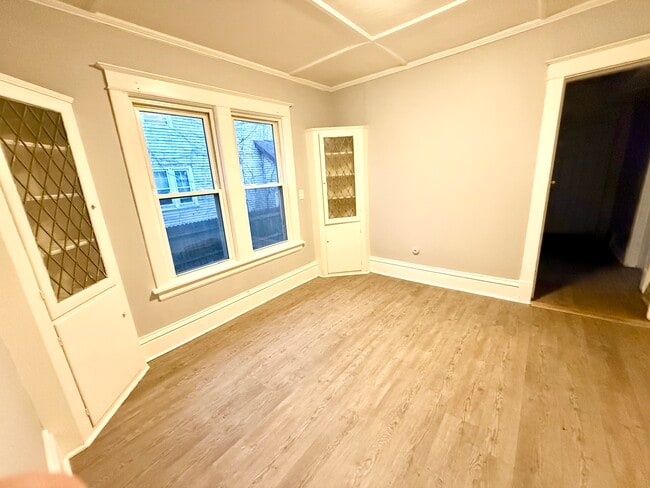 Building Photo - 1809 60th St