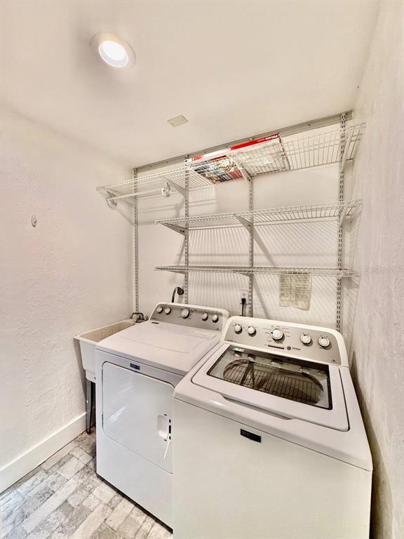 Building Photo - 23331 Club Villas Dr