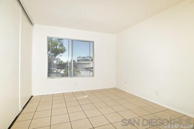 Building Photo - 4524 Royal Oak Dr