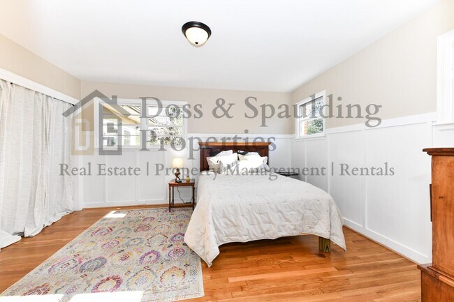 Building Photo - 4202 Henderson Rd