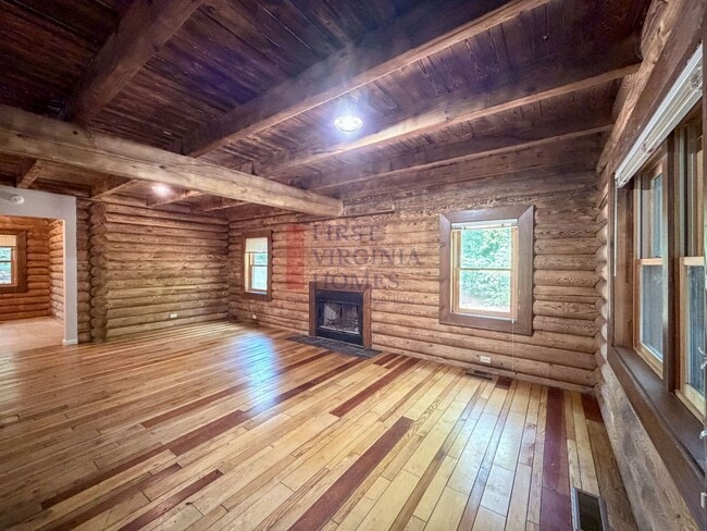 Building Photo - 3Bed/2Bath Lake Monticello Rental