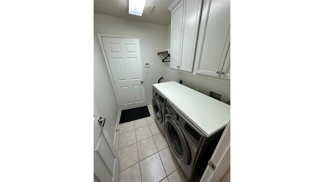 Building Photo - 3612 Silverio Trail
