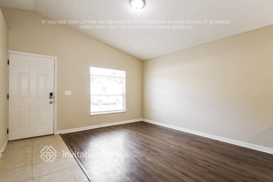 Building Photo - 123 Oak Grove Rd