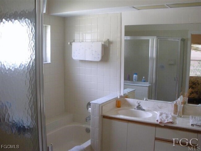 Building Photo - 14691 Lake Olive Dr