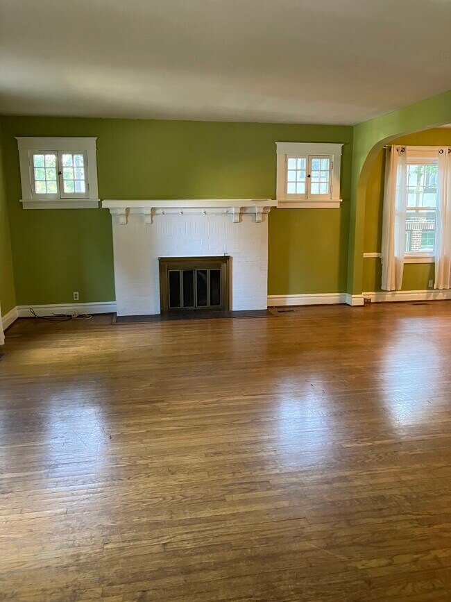 Building Photo - 438 California Ave