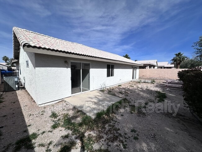 Building Photo - 1934 Easy St