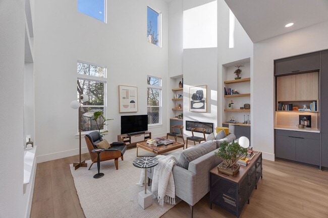 Building Photo - 3513 Castor St