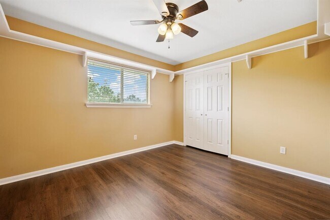 Building Photo - 8714 Malardcrest Dr